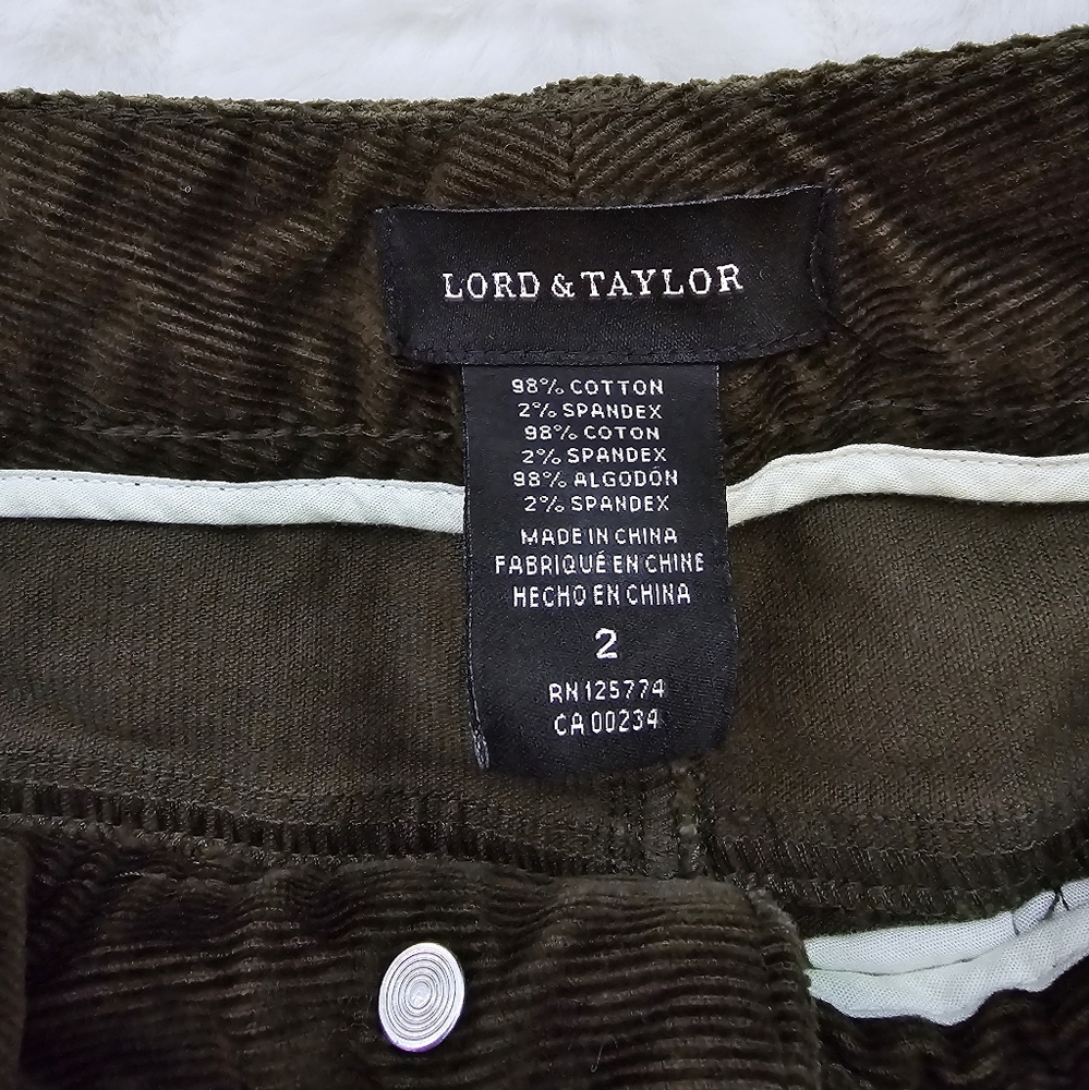 🍁Lord & Taylor Size 2 Dark Green Corduroy Pants - Picture 2 of 5